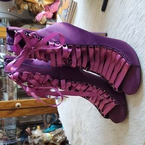 Steve Madden lace up stilletto ankle boots, purple,  size 8m.